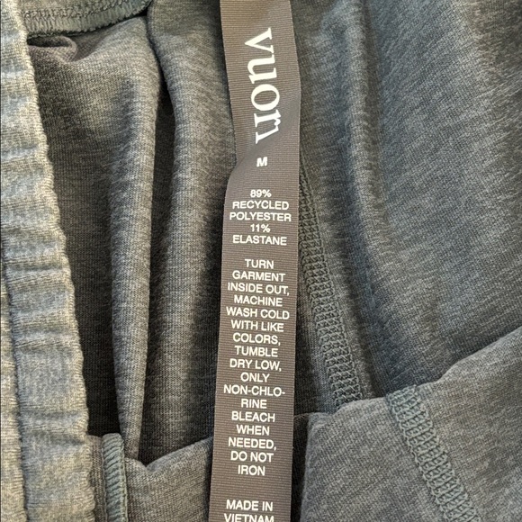 NWT Vuori Performance Jogger - Picture 3 of 9